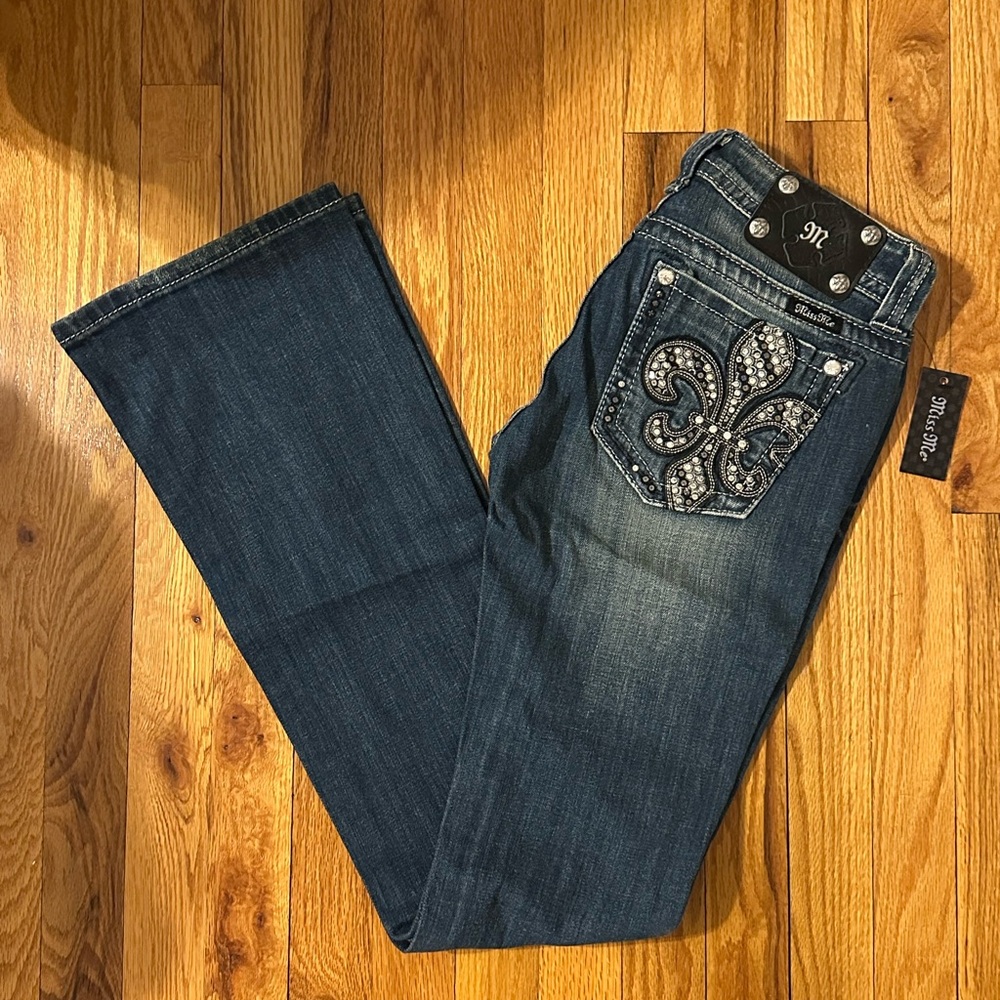 Miss Me Women JP6220B Fleur De Lis Silver Embellished Boot Cut Jeans Med Blue
